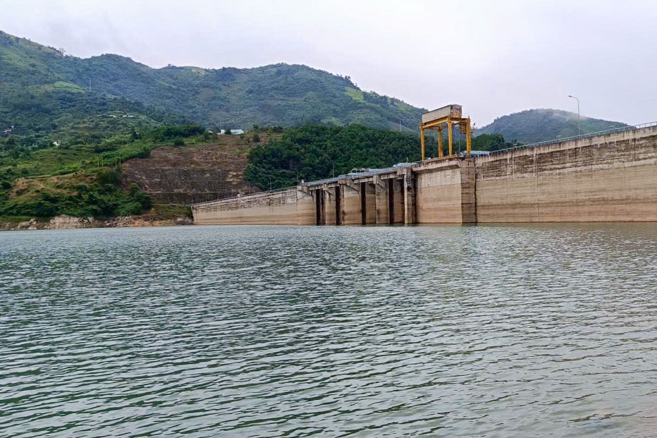 Thủy điện Đakđrinh chủ động điều tiết nước, đảm bảo an toàn trước bão số 12