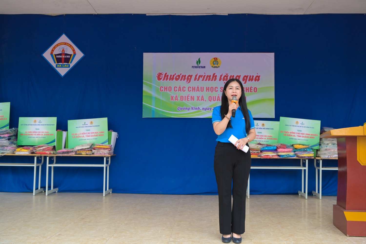 [CHÙM ẢNH] Công đoàn Petrovietnam lan tỏa yêu thương, tiếp bước đến trường cho học sinh vùng cao Điền Xá