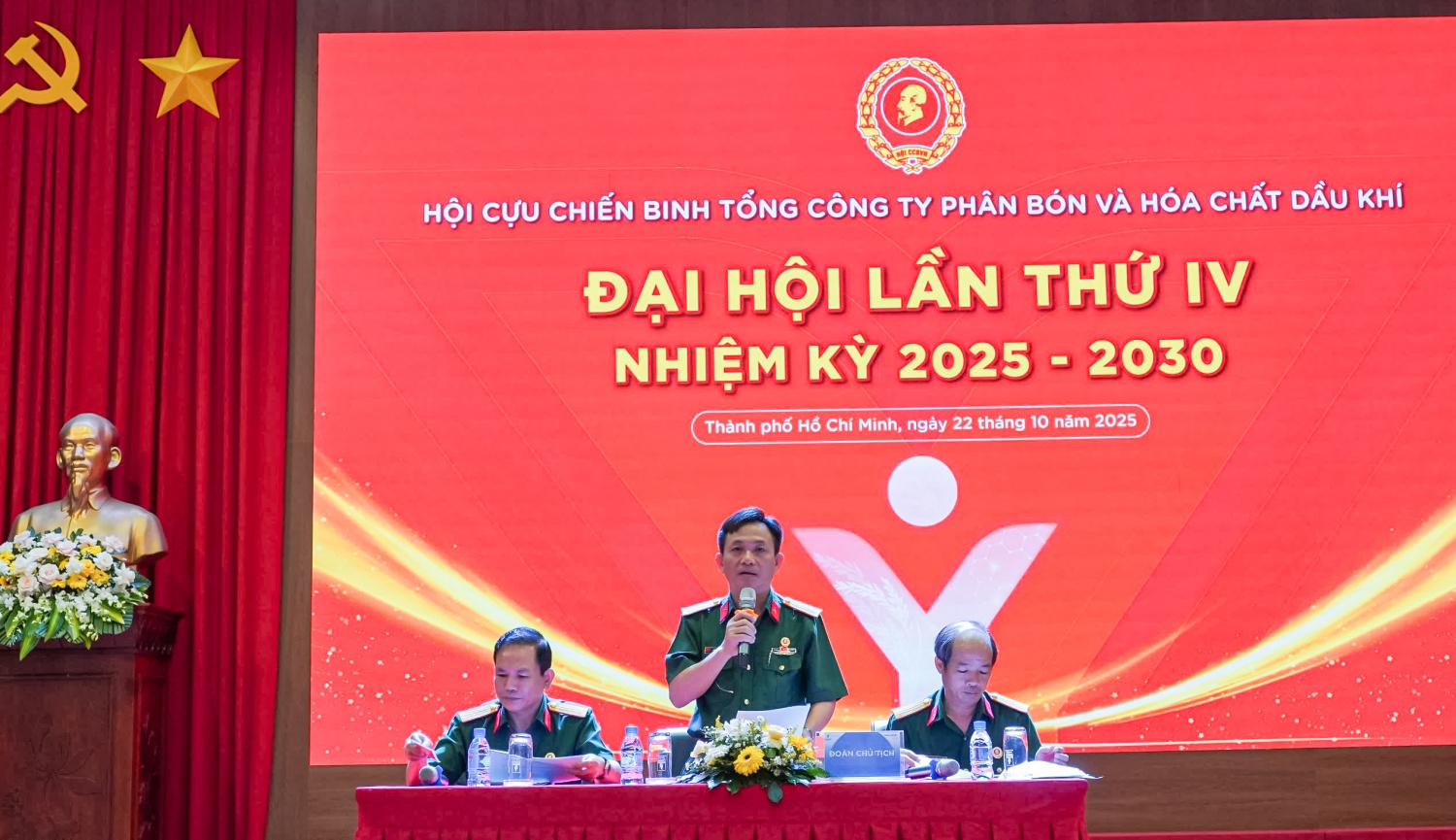 Đoàn Chủ tịch điều hành Đại hội