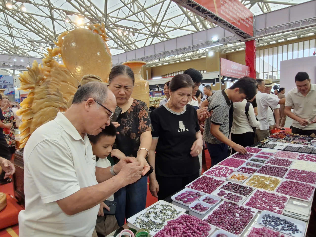 Khu đá quý - Tâm điểm 
