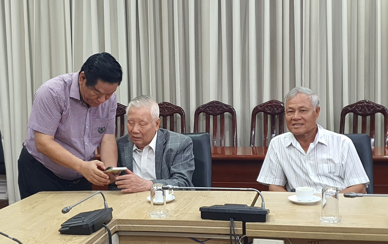 Hội Dầu khí TP Hồ Chí Minh gặp mặt nhân kỷ niệm 64 năm ngày Truyền thống ngành Dầu khí Hội Dầu khí TP Hồ Chí Minh gặp mặt nhân kỷ niệm 64 năm ngày Truyền thống ngành Dầu khí