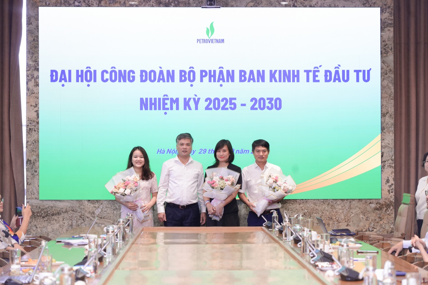 Đổi mới phương thức hoạt động, phát huy tinh thần đoàn kết, xây dựng Công đoàn vững mạnh