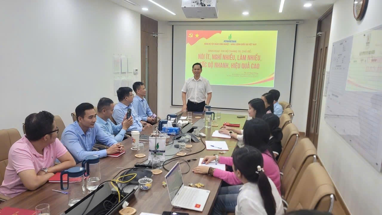 Nâng cao chất lượng SHCB, phấn đấu hoàn thành xuất sắc nhiệm vụ chính trị SXKD năm 2025 Nâng cao chất lượng SHCB, phấn đấu hoàn thành xuất sắc nhiệm vụ chính trị SXKD năm 2025