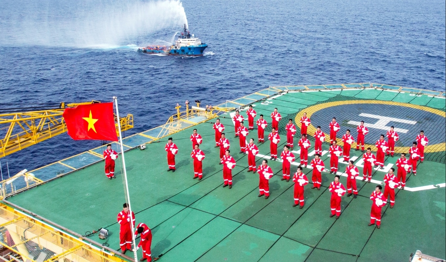 Đảng bộ Petrovietnam: Nâng cao chất lượng sinh hoạt chi bộ, phấn đấu hoàn thành xuất sắc nhiệm vụ năm 2025