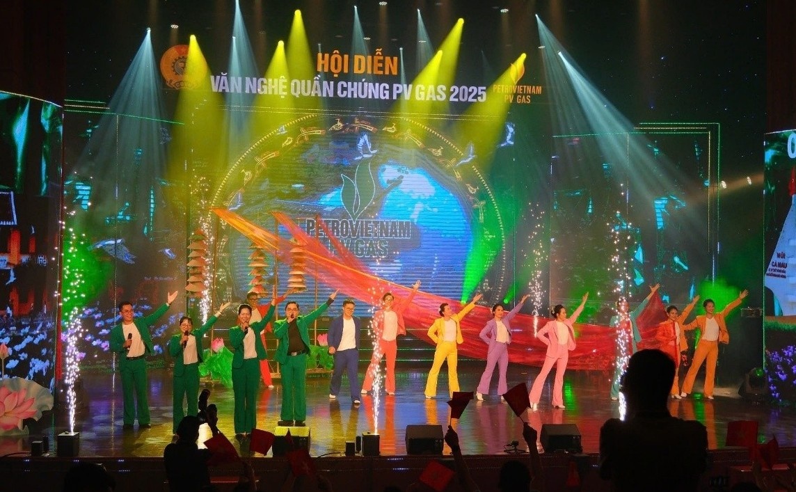 CQĐH tham gia Hội diễn Nghệ thuật quần chúng PV GAS, nơi mỗi đoàn viên trở thành người nghệ sĩ trên sân khấu của mình