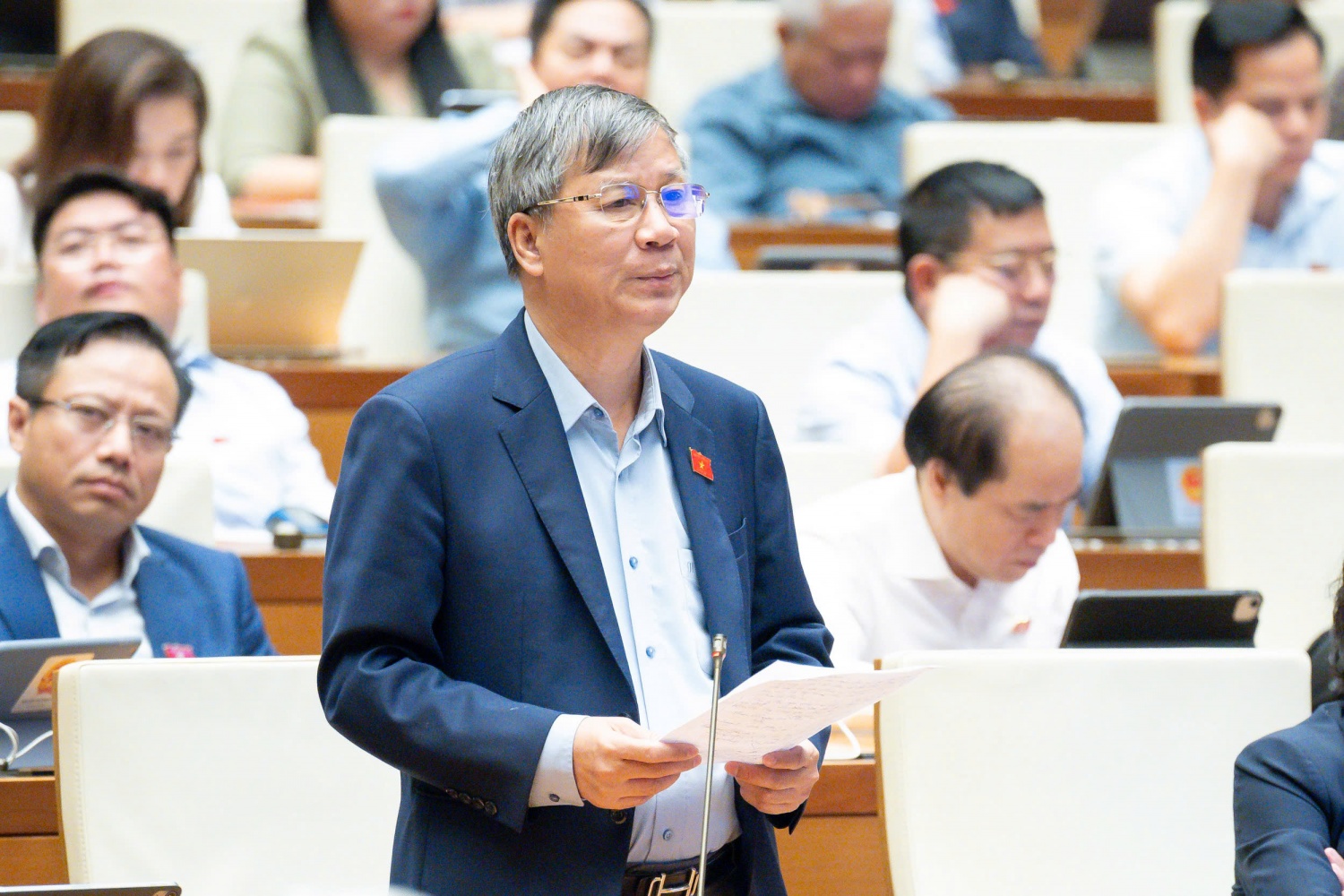 Đại biểu Quốc hội: Cần dồn sức cho các dự án trọng điểm, tránh đầu tư dàn trải