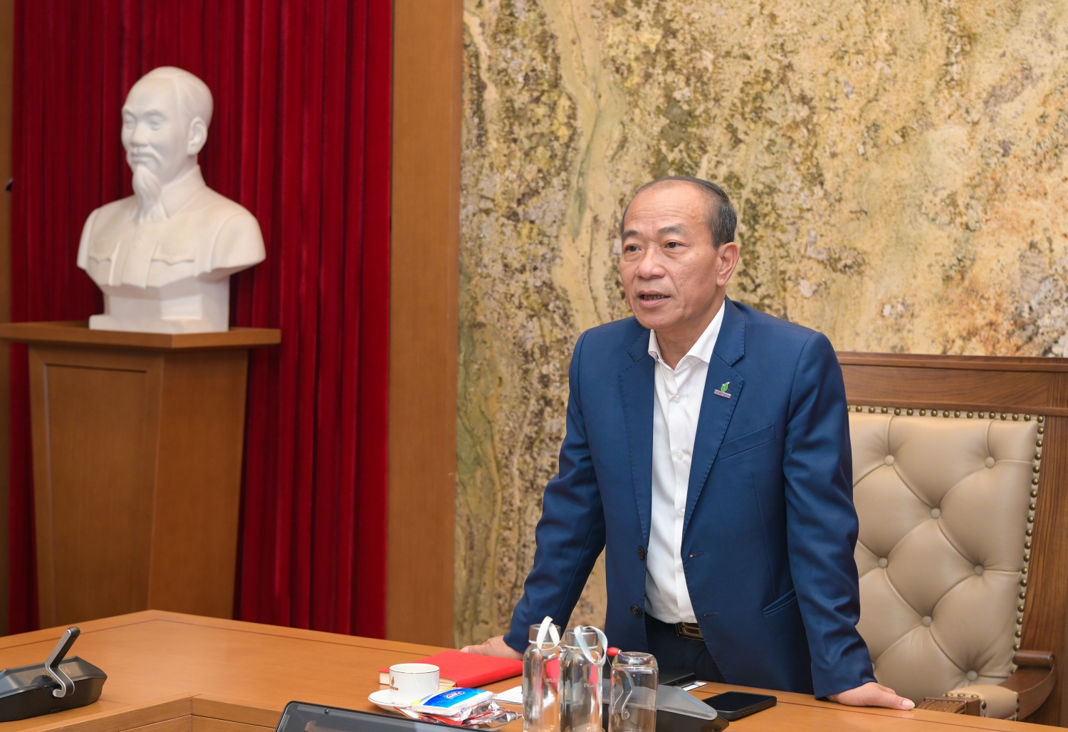 Đảng bộ BMQL&ĐH Petrovietnam chuyển đổi số mạnh mẽ, tiên phong triển khai “Sổ tay đảng viên điện tử” Đảng bộ BMQL&ĐH Petrovietnam chuyển đổi số mạnh mẽ, tiên phong triển khai “Sổ tay đảng viên điện tử”