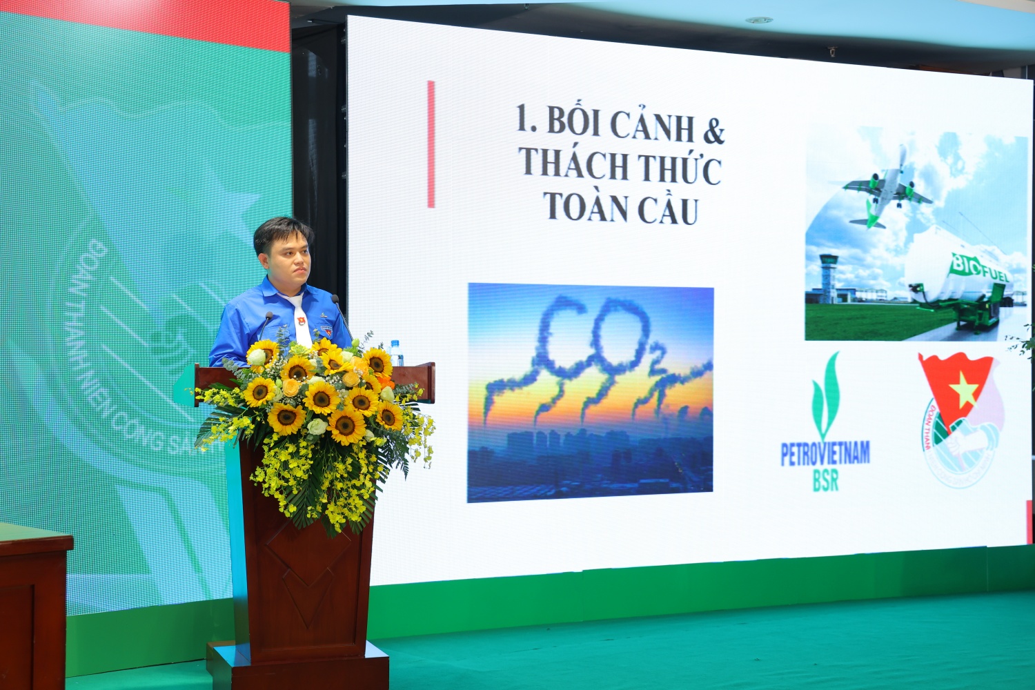 Tuổi trẻ Petrovietnam sẵn sàng là lực lượng mở đường cho hành trình kiến tạo năng lượng quốc gia Tuổi trẻ Petrovietnam sẵn sàng là lực lượng mở đường cho hành trình kiến tạo năng lượng quốc gia