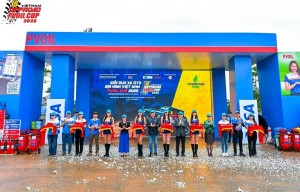 Khai mạc PVOIL VOC 2025, ghi dấu 10 năm đồng hành cùng giải đua xe ô tô địa hình Việt Nam