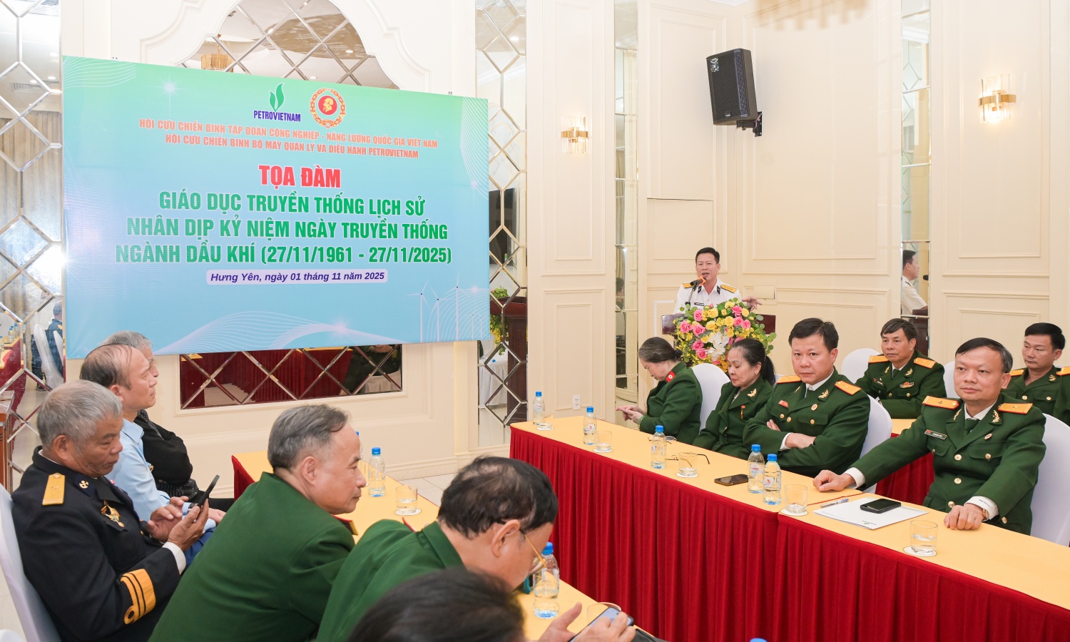 Hội CCB BMQL&ĐH Petrovietnam tổ chức sinh hoạt chuyên đề “Tiên phong - Vượt trội - Bền vững - Toàn cầu”