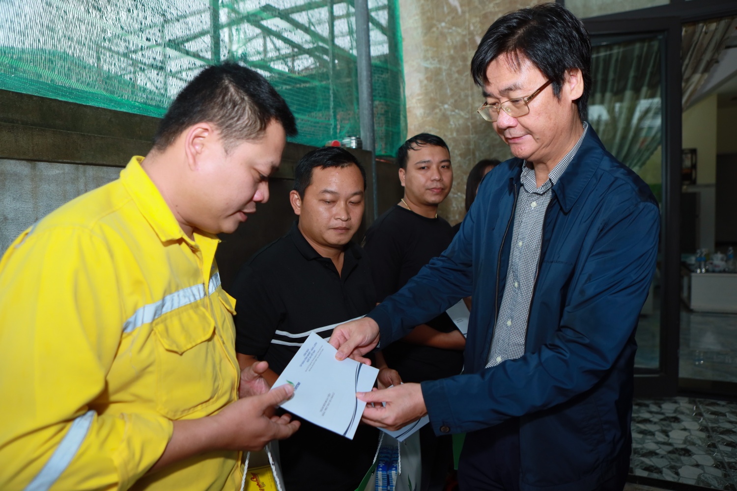 Petrovietnam khẩn trương thực hiện các hoạt động cứu trợ tại miền Trung