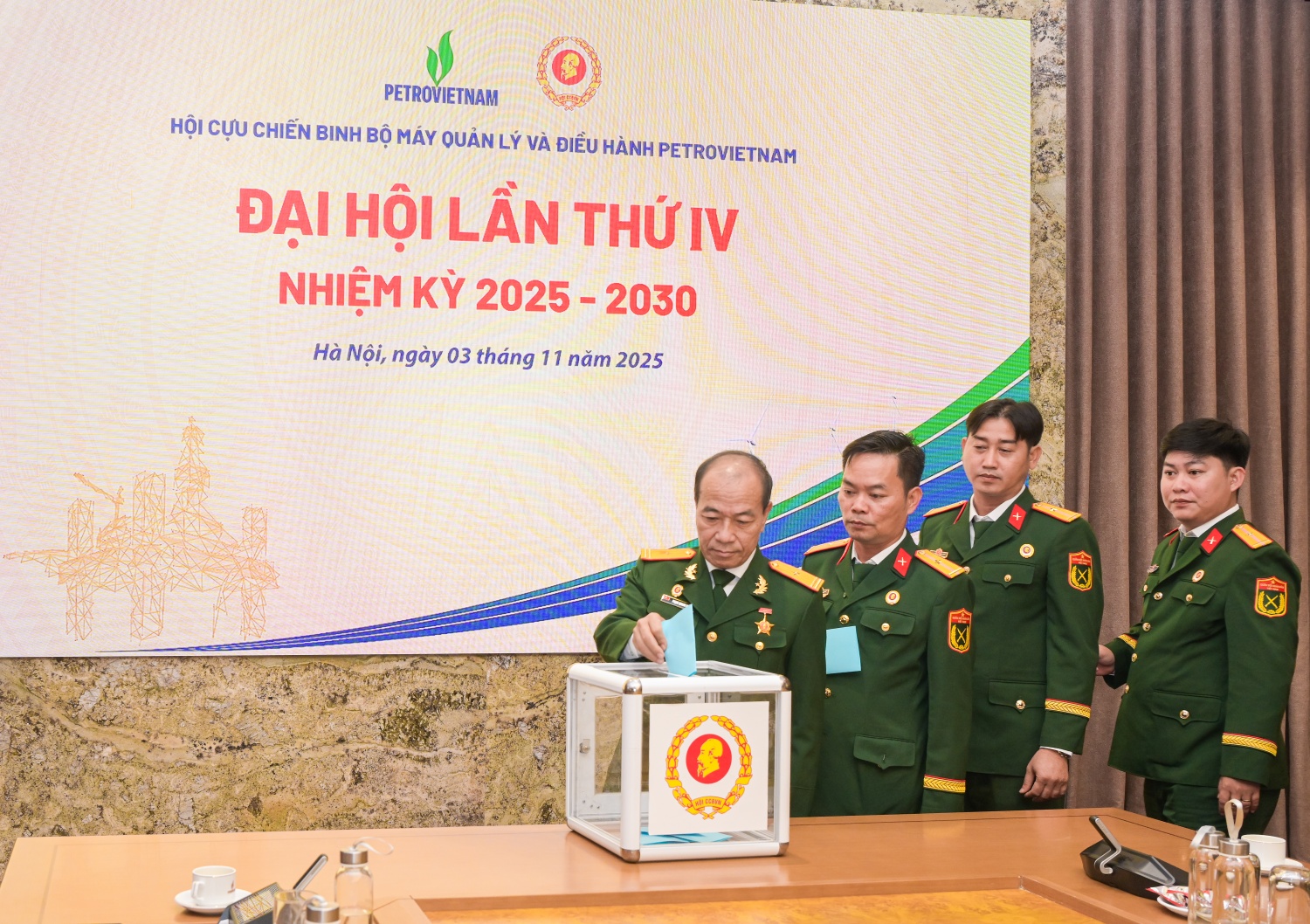 Phát huy phẩm chất “Bộ đội Cụ Hồ”, Hội CCB BMQL&ĐH Petrovietnam vững bước trong nhiệm kỳ mới