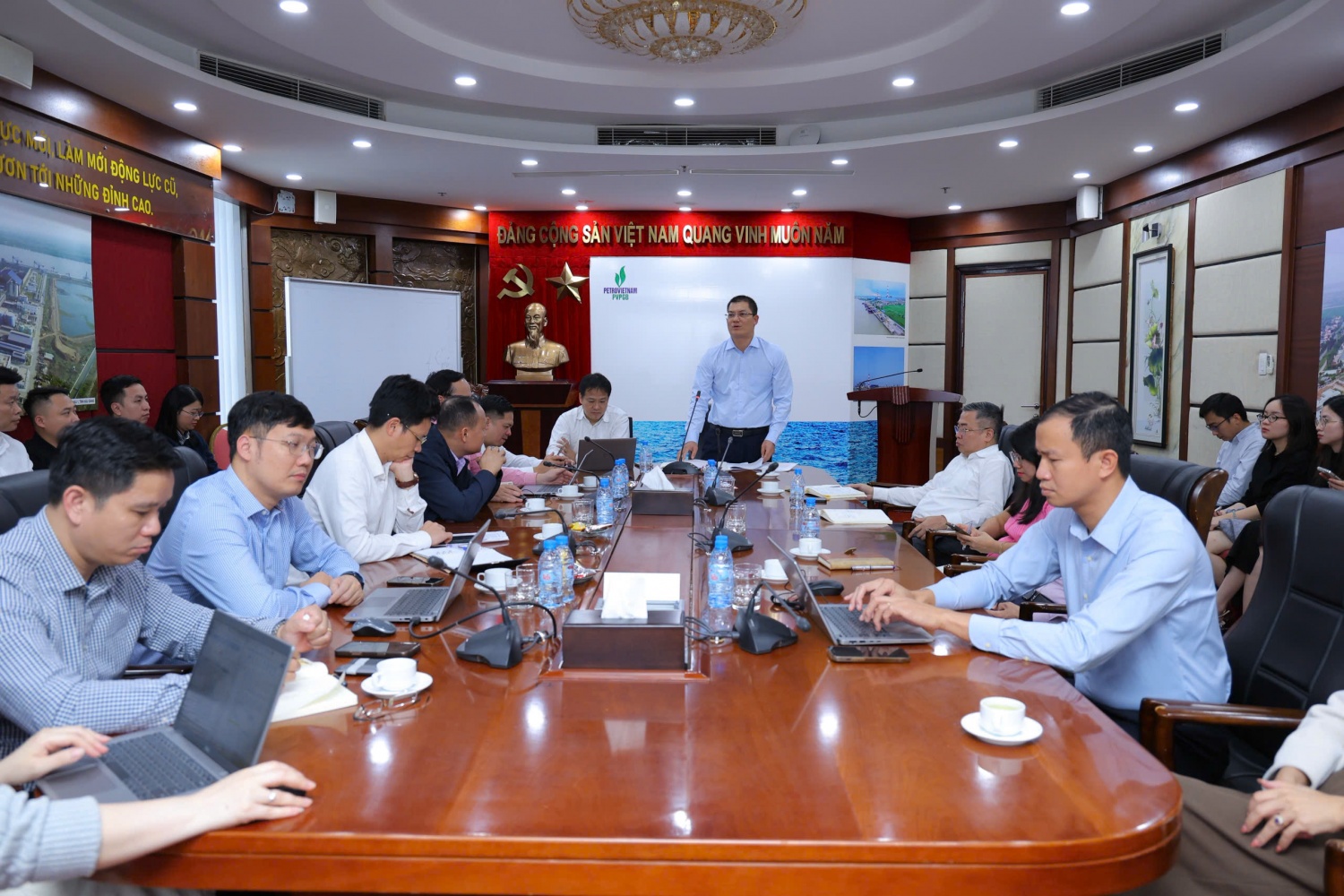 Sinh hoạt chi bộ tháng 11 tại PVPGB Sinh hoạt chi bộ tháng 11 tại PVPGB