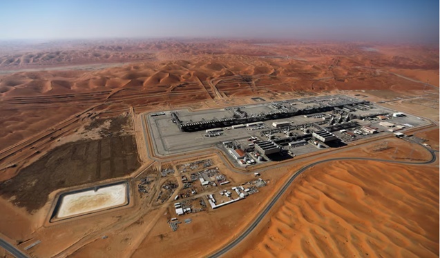 Ả Rập Xê-út giảm giá dầu tháng 12 tại thị trường châu Á