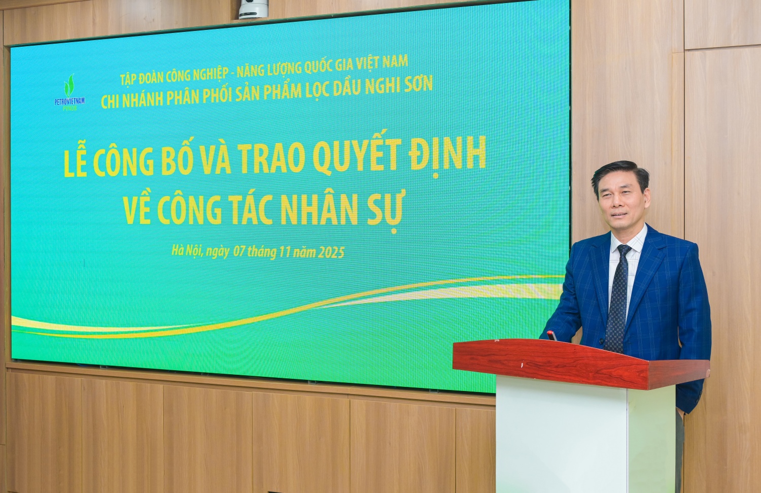 Ông Nguyễn Duyên Cường - Bí thư Chi bộ, Giám đốc PVNDB phát biểu tại buổi lễ Ông Nguyễn Duyên Cường - Bí thư Chi bộ, Giám đốc PVNDB phát biểu tại buổi lễ