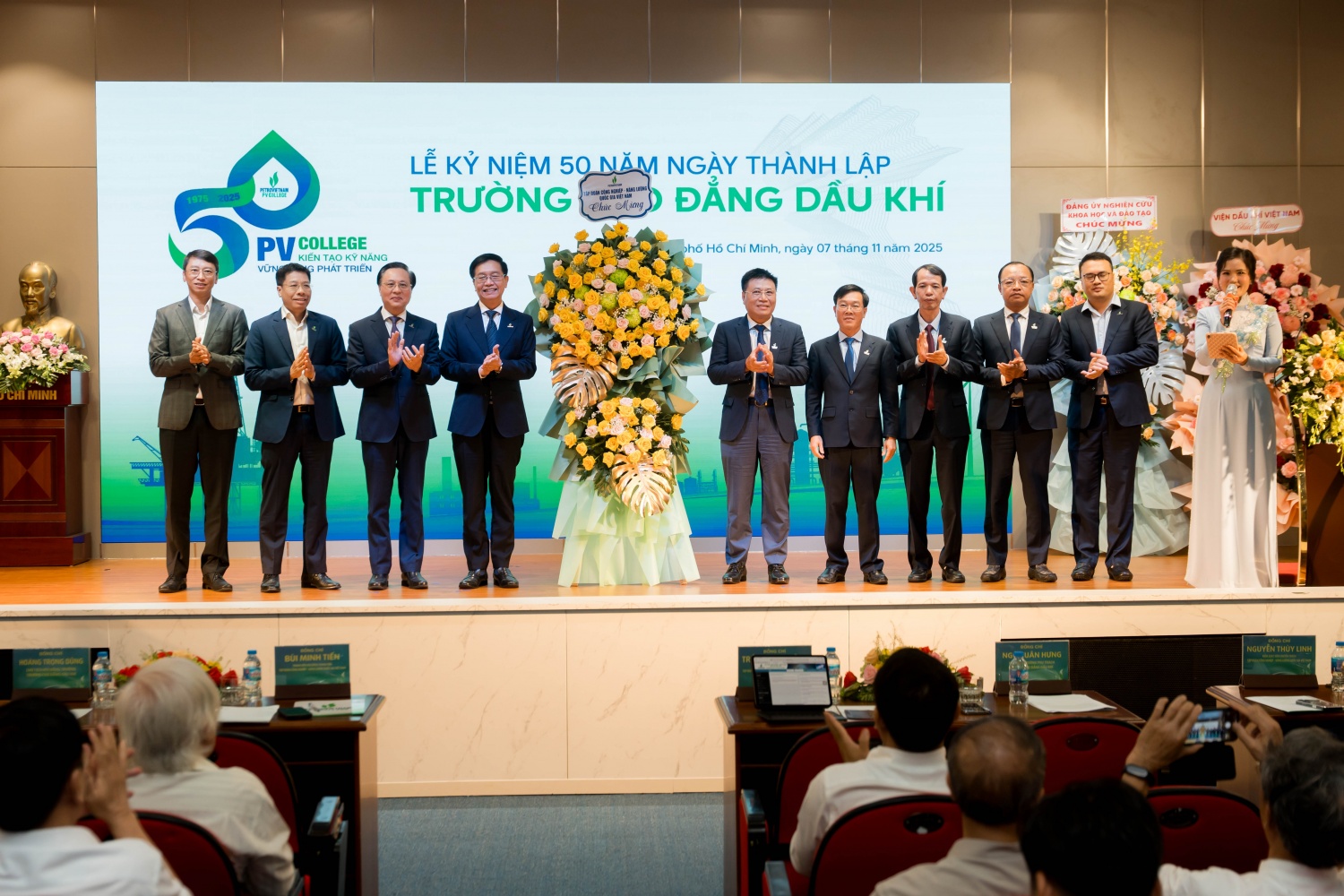 Ký ức 50 năm PV College