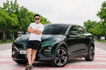 Lái thử VF 6 lần đầu, Gen Z làm ngành năng lượng xanh bỏ luôn ý định mua xe xăng