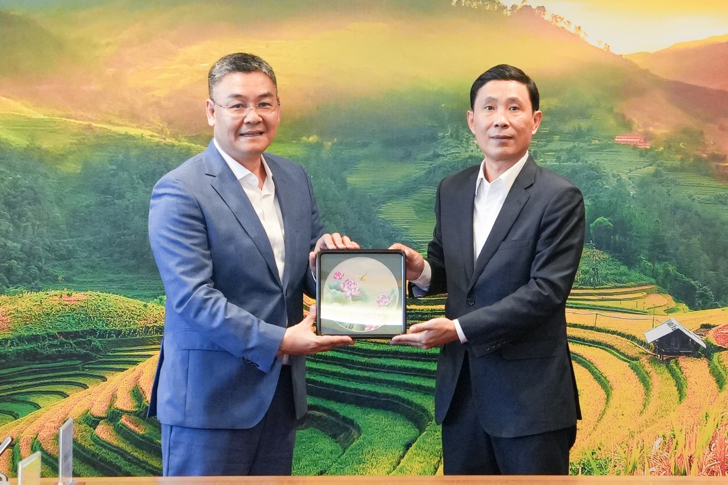 Petrovietnam và HUS thúc đẩy hợp tác phát triển nguồn nhân lực cho điện hạt nhân Petrovietnam và HUS thúc đẩy hợp tác phát triển nguồn nhân lực cho điện hạt nhân