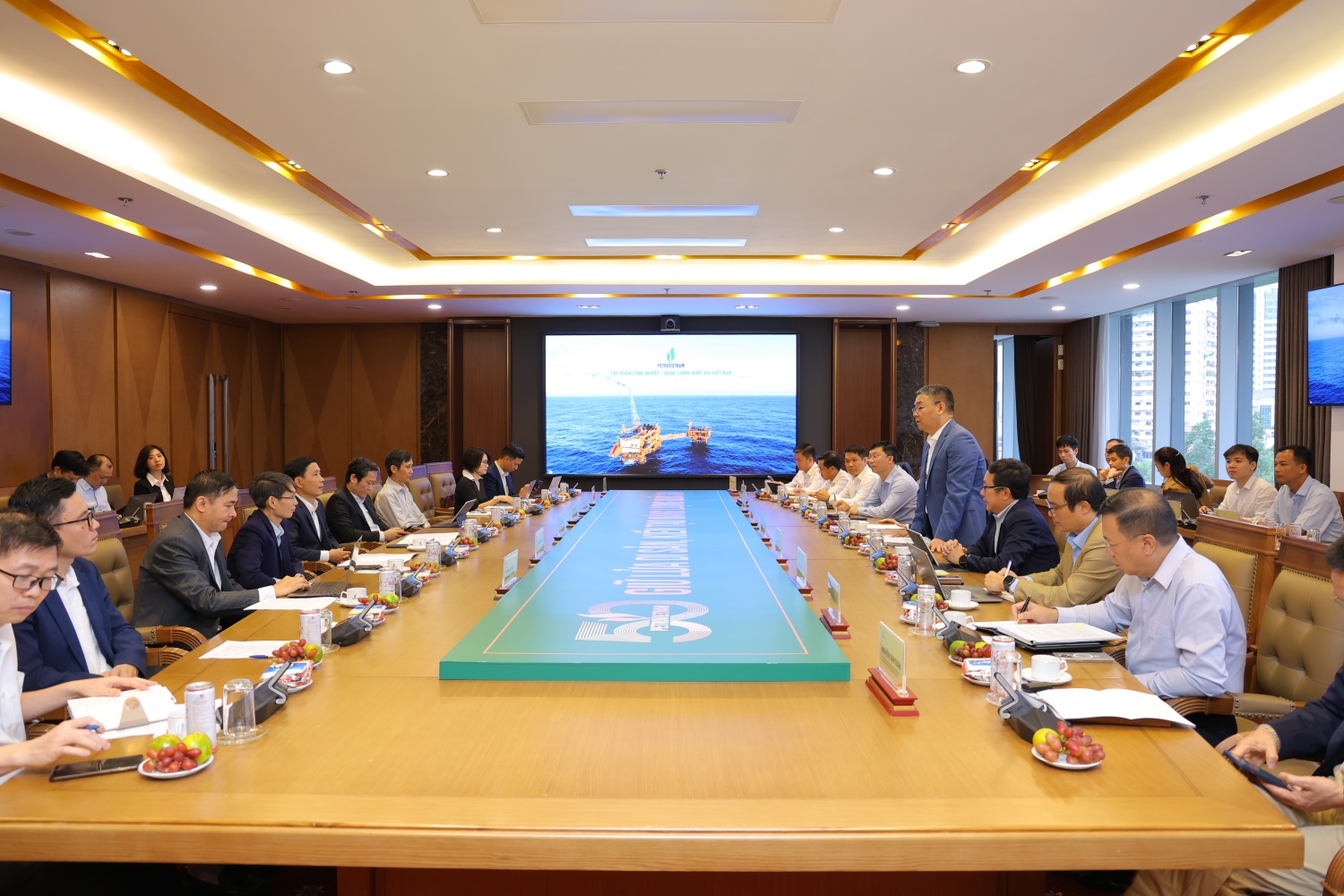 Petrovietnam và HUS thúc đẩy hợp tác phát triển nguồn nhân lực cho điện hạt nhân Petrovietnam và HUS thúc đẩy hợp tác phát triển nguồn nhân lực cho điện hạt nhân