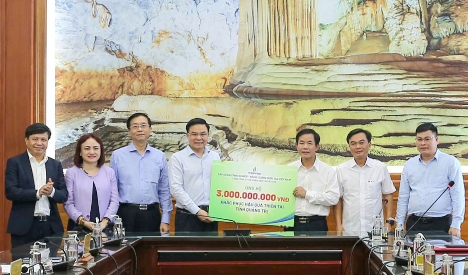 Petrovietnam trao tặng tỉnh Quảng Trị 3 tỷ đồng để góp phần khắc phục hậu quả thiên tai