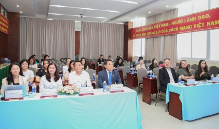 PVU tổ chức thành công Hội thảo tập huấn chuyên môn tiếng Anh tổng quát và chuyên ngành