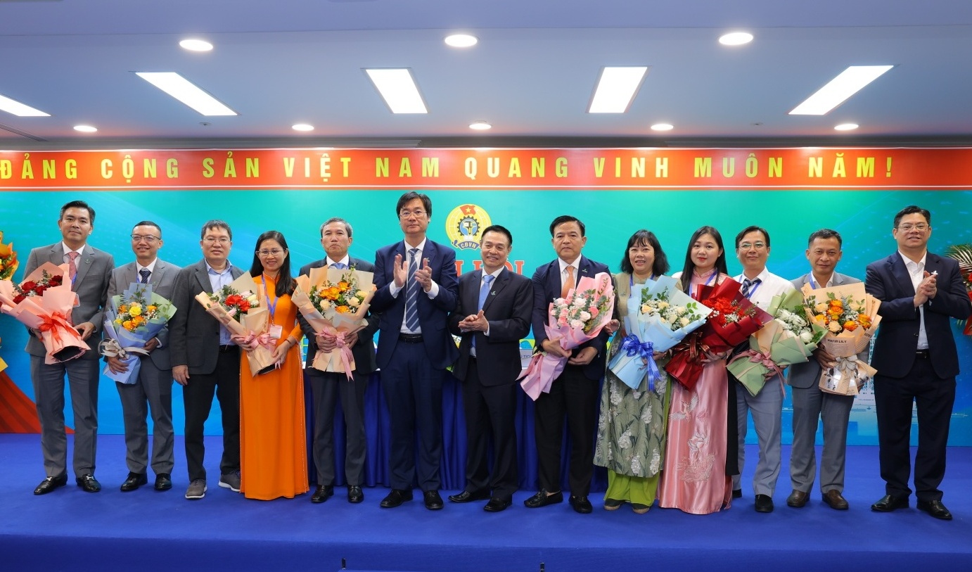 Phát huy vai trò chỗ dựa tin cậy của người lao động trong giai đoạn mới