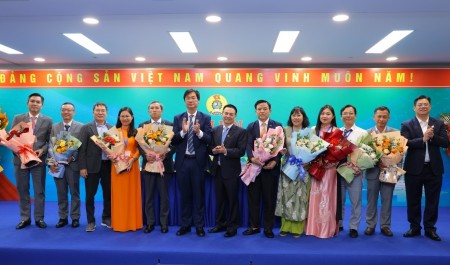 Phát huy vai trò chỗ dựa tin cậy của người lao động trong giai đoạn mới