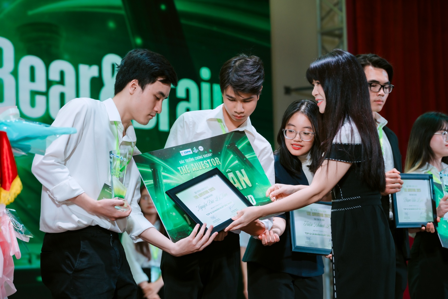 PSI sát cánh cùng sinh viên “thắp sáng” ước mơ giảng đường