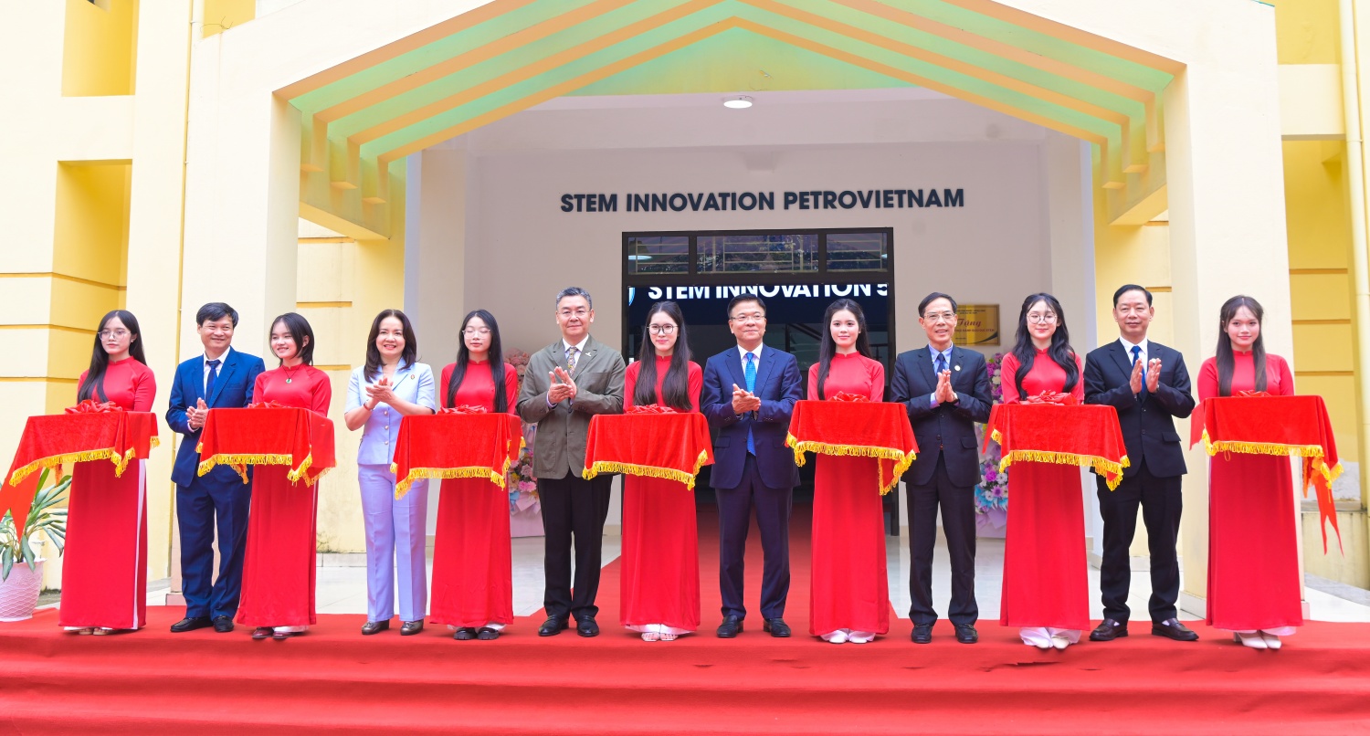 Petrovietnam khánh thành hai phòng thực hành STEM tại tỉnh Thanh Hóa