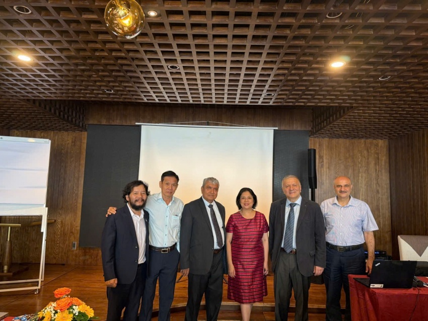 Chuyên gia Azerbaijan dẫn dắt khóa đào tạo về kỹ thuật mỏ và khai thác dầu khí tiên tiến