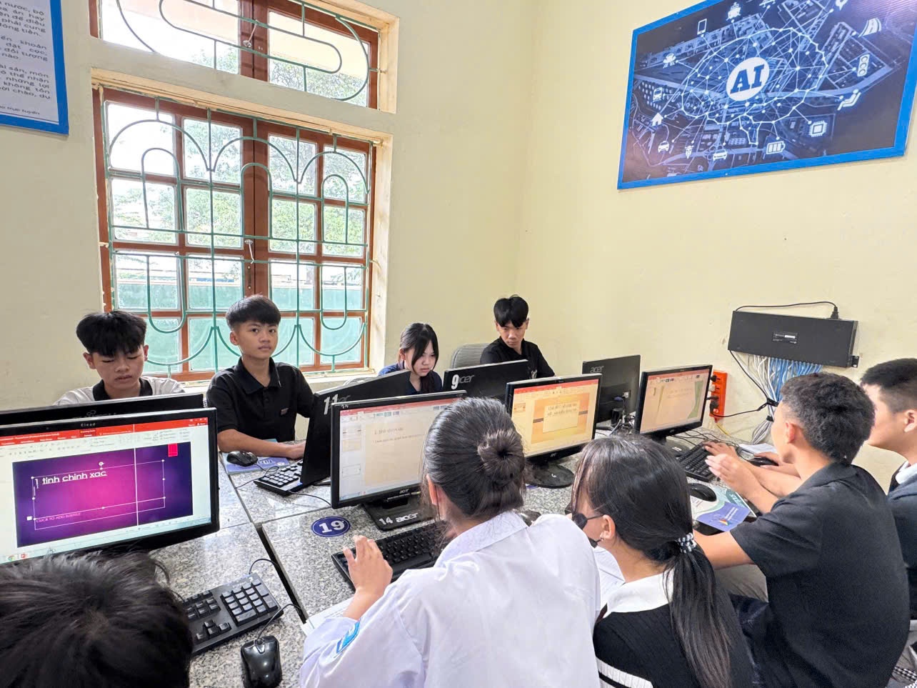 STEM - “chìa khóa” xây dựng nguồn nhân lực tư duy phản biện tại Sơn La