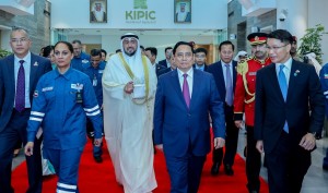 Thủ tướng thăm tổ hợp lọc hóa dầu 27 tỷ USD tại Kuwait