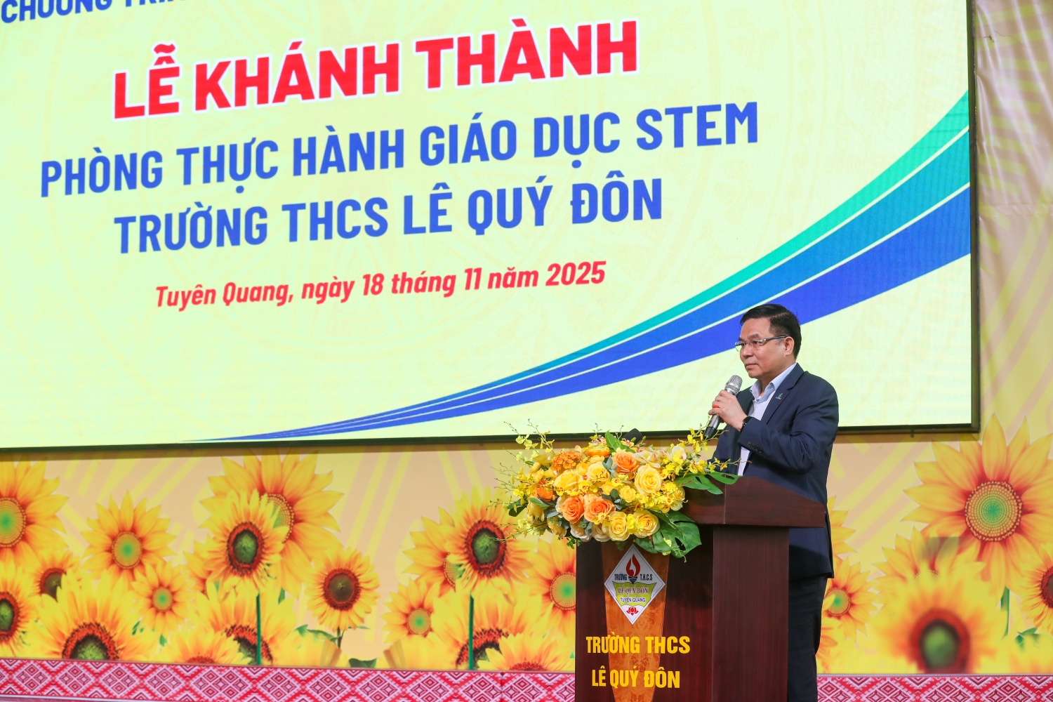 Petrovietnam khánh thành Phòng thực hành giáo dục STEM tại Trường THCS Lê Quý Đôn tỉnh Tuyên Quang Petrovietnam khánh thành Phòng thực hành giáo dục STEM tại Trường THCS Lê Quý Đôn tỉnh Tuyên Quang