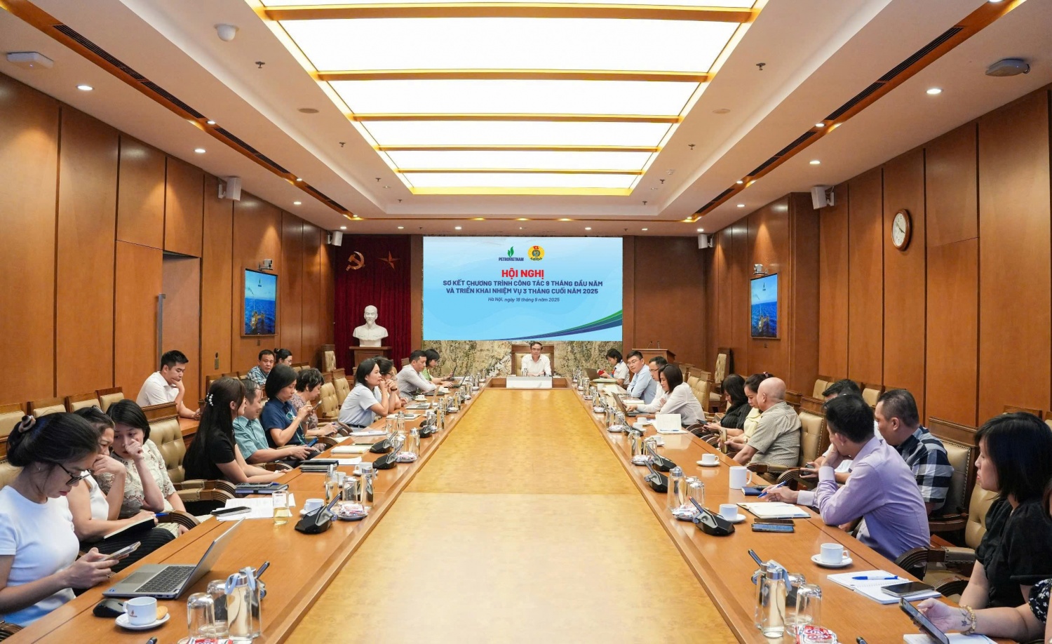 Công đoàn BMQL&ĐH Petrovietnam vững bước vào Đại hội nhiệm kỳ 2025–2030 Công đoàn BMQL&ĐH Petrovietnam vững bước vào Đại hội nhiệm kỳ 2025–2030