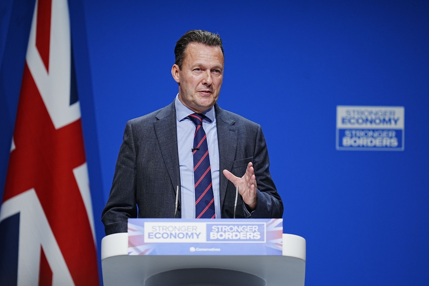 Ngành dầu khí Scotland bên bờ vực Ngành dầu khí Scotland bên bờ vực