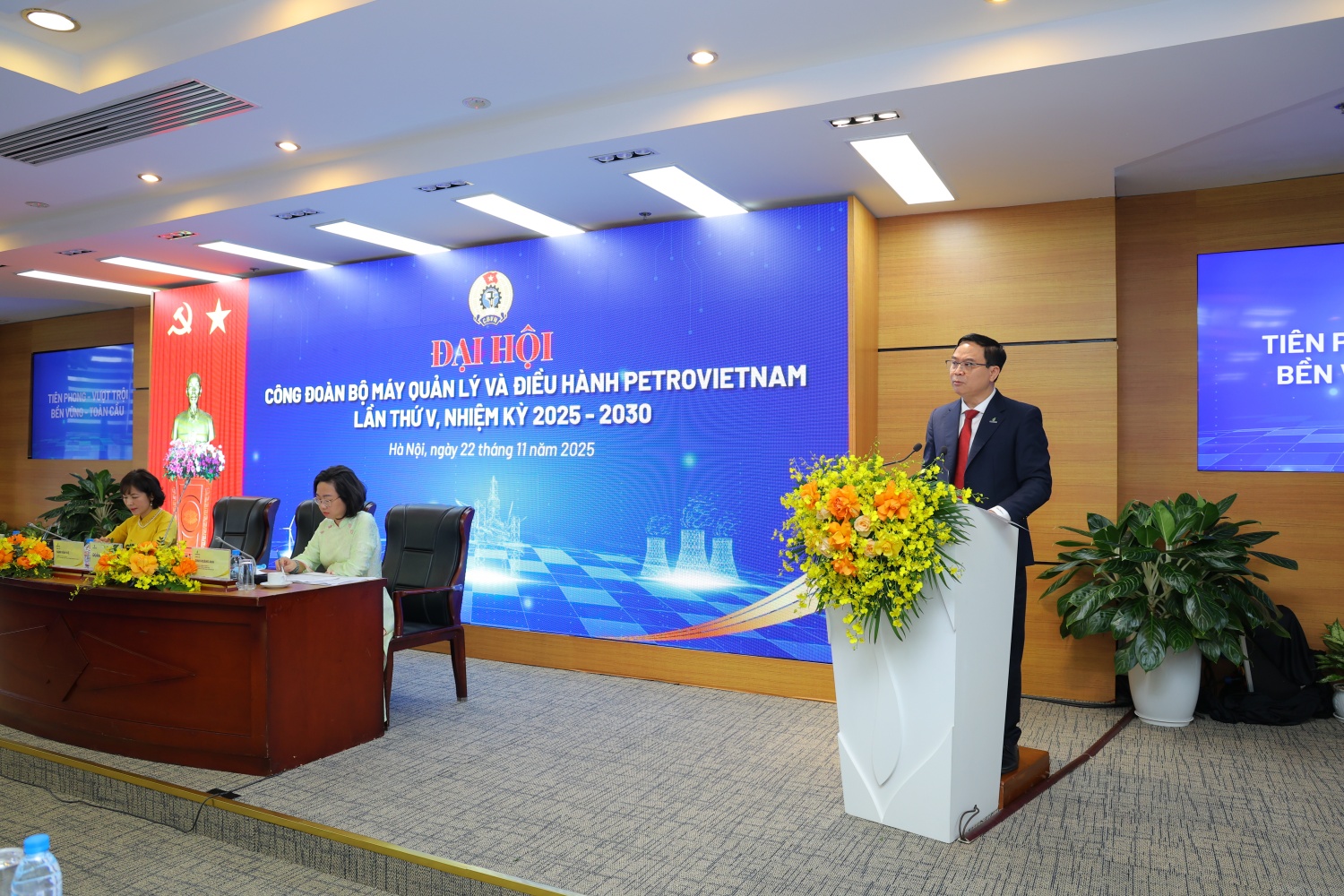 Đổi mới vì người lao động, đồng hành vì sự phát triển bền vững của Petrovietnam