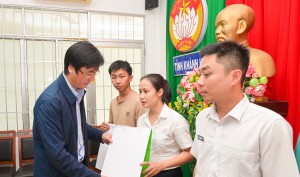 [Chùm ảnh] Petrovietnam chung tay hỗ trợ tỉnh Khánh Hòa khắc phục hậu quả mưa lũ