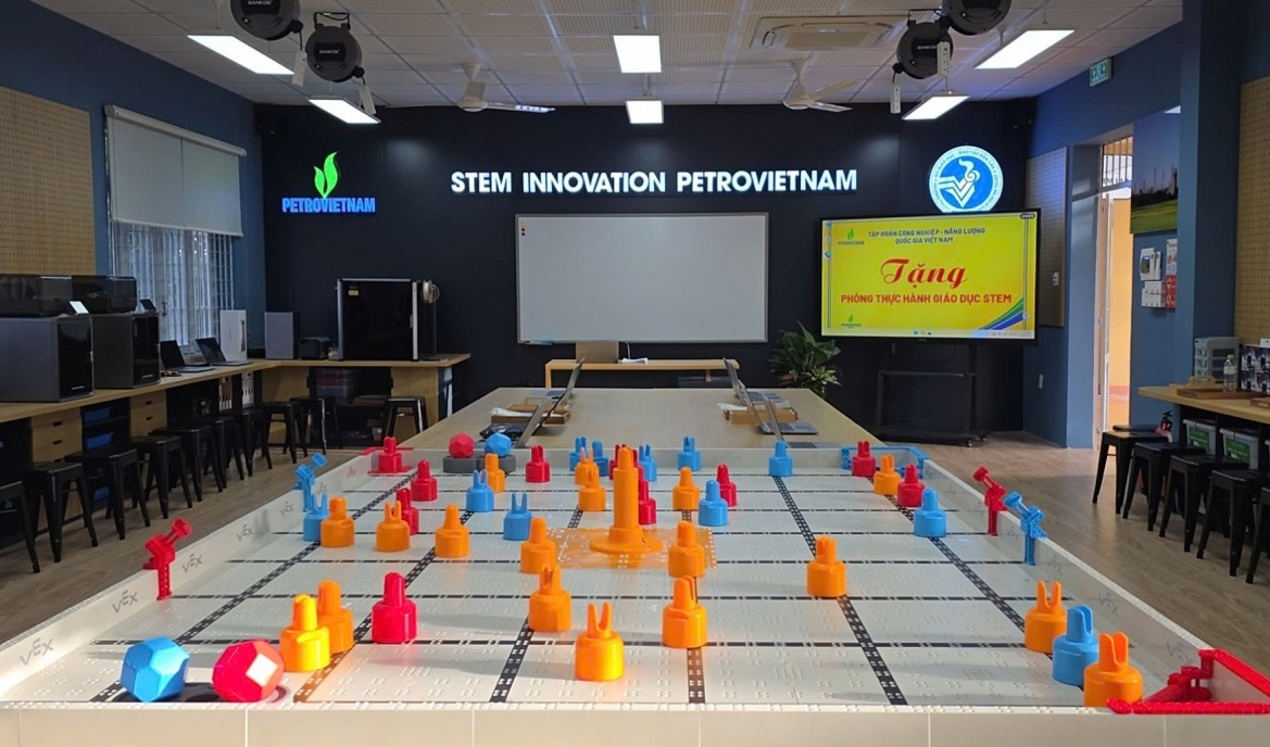 Lan tỏa đam mê khoa học và đổi mới phương thức giảng dạy