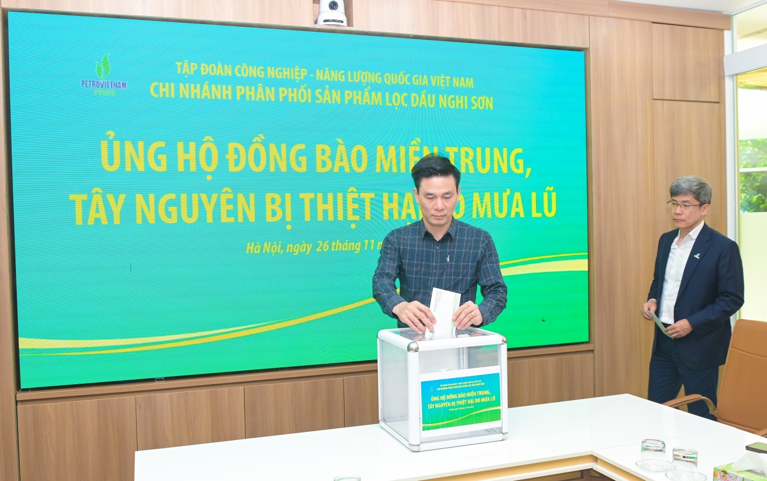 PVNDB sẻ chia cùng đồng bào miền Trung, Tây Nguyên khắc phục hậu quả mưa lũ