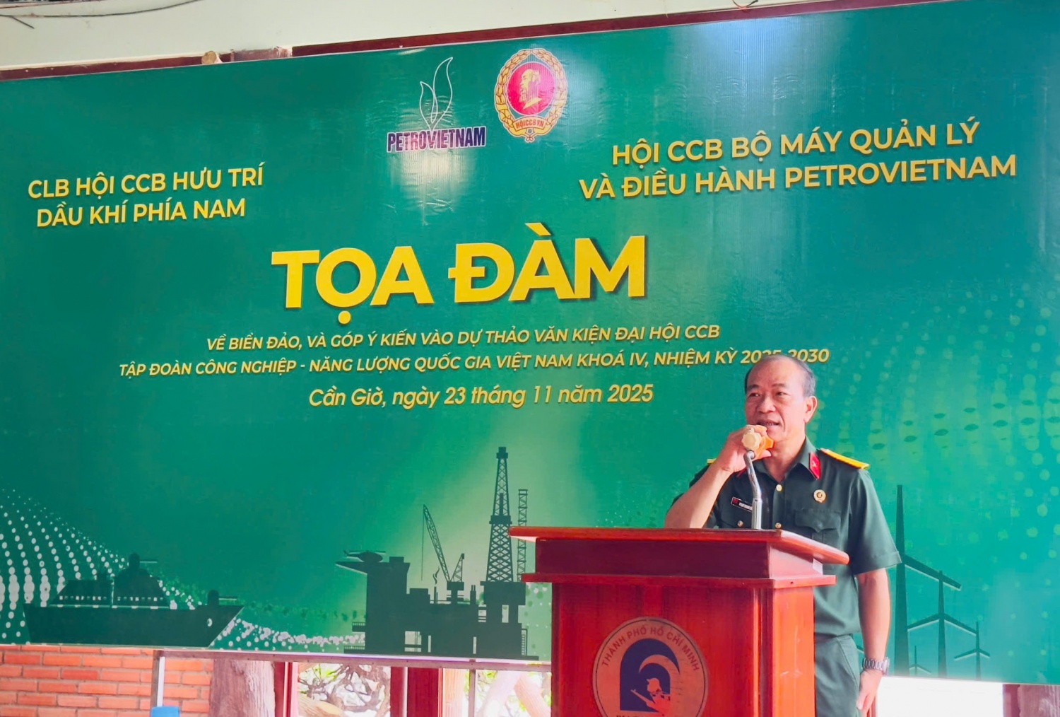 Hội CCB Bộ máy QL&ĐH Petrovietnam tổ chức về nguồn và tọa đàm chuyên đề biển đảo tại khu vực phía Nam