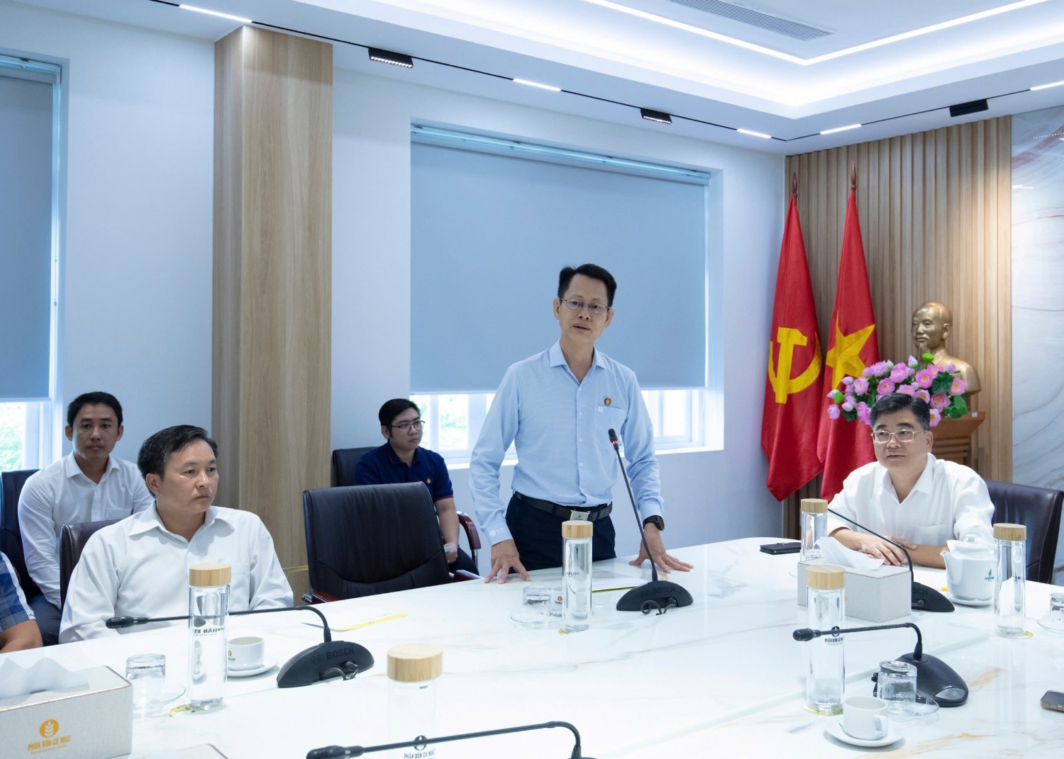 PVCFC tổ chức quyên góp ủng hộ đồng bào miền Trung bị thiệt hại do mưa lũ PVCFC tổ chức quyên góp ủng hộ đồng bào miền Trung, Tây Nguyên bị thiệt hại do mưa lũ