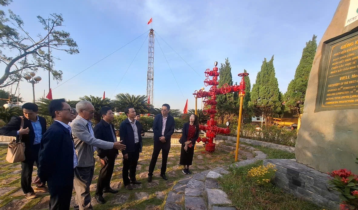 Hội Dầu khí Quảng Ngãi trở về “cái nôi” của ngành Dầu khí Việt Nam