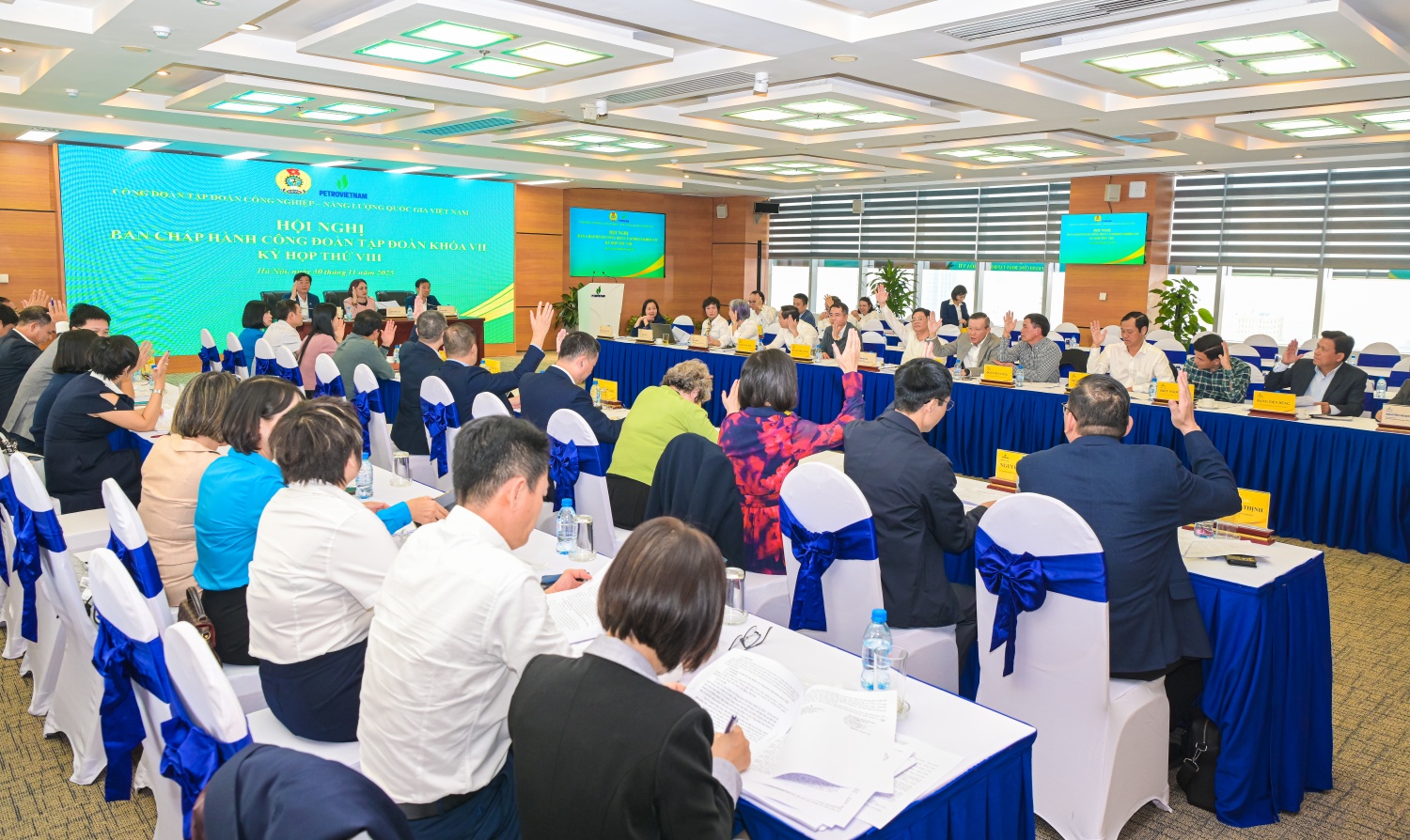 Toàn cảnh Hội nghị