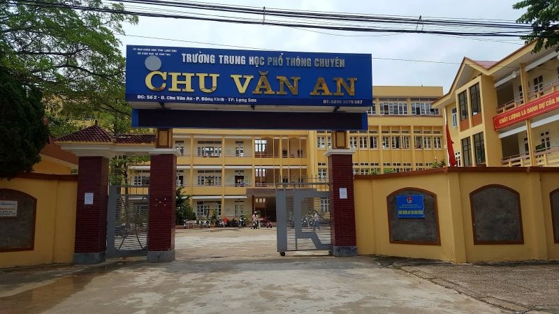 STEM Innovation Petrovietnam - Thu hẹp khoảng cách công nghệ cho học sinh miền núi STEM Innovation Petrovietnam - Thu hẹp khoảng cách công nghệ cho học sinh miền núi