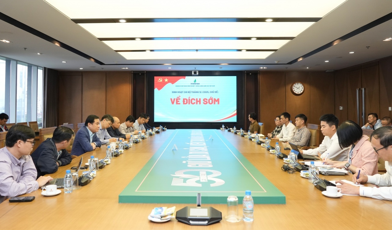 Đảng bộ BMQL&ĐH Petrovietnam quán triệt tinh thần thi đua "Về đích sớm", hoàn thành xuất sắc nhiệm vụ năm 2025