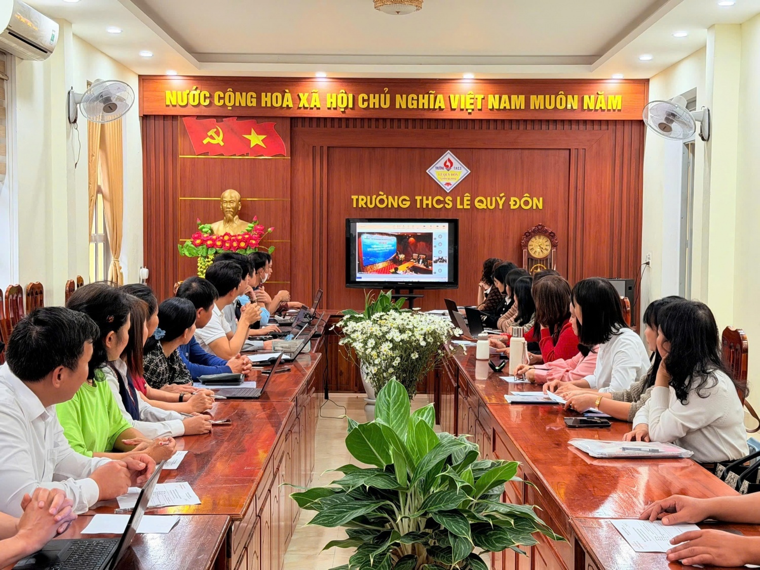 100 phòng STEM Innovation Petrovietnam là hạt nhân lan tỏa tinh thần sáng tạo thế hệ trẻ 100 phòng STEM Innovation Petrovietnam là hạt nhân lan tỏa tinh thần sáng tạo thế hệ trẻ