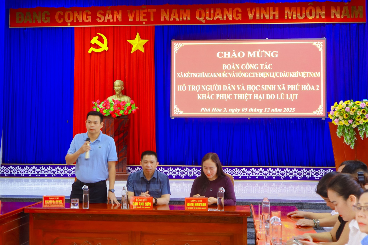 PV Power hỗ trợ bà con Đắk Lắk khắc phục hậu quả mưa lũ