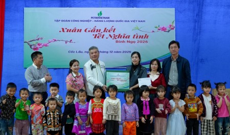 Petrovietnam mang hơi ấm đến vùng cao Lào Cai