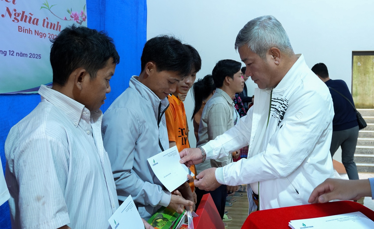 Petrovietnam mang hơi ấm đến vùng cao Lào Cai