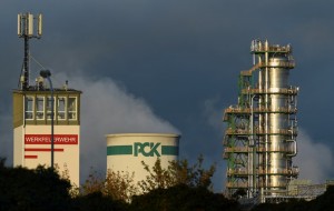 Shell quyết bán cổ phần tại nhà máy lọc dầu thuộc sở hữu của Rosneft